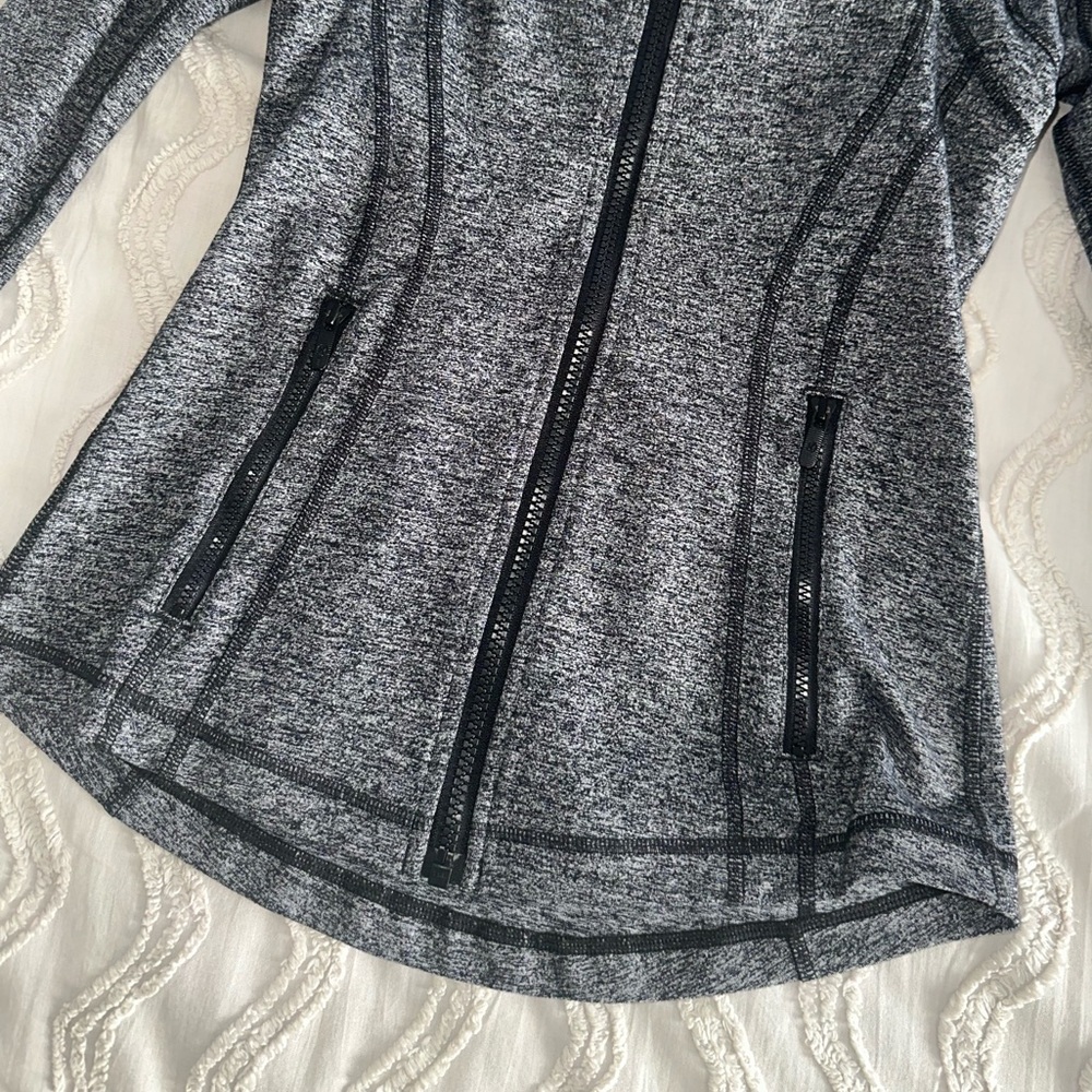 Lululemon Define Jacket - Picture 3 of 11